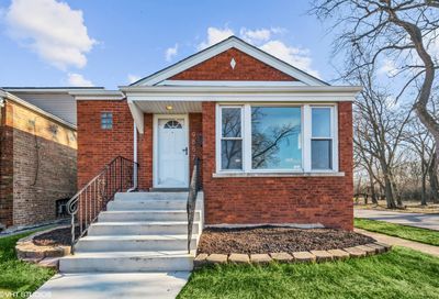 9857 S Woodlawn Avenue Chicago IL 60628