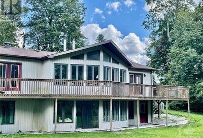 3246 DALMAC ROAD Osgoode ON K0A2W0