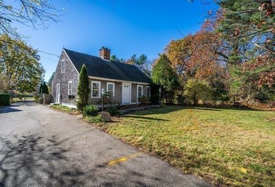 261 Gardner St Hingham MA 02043