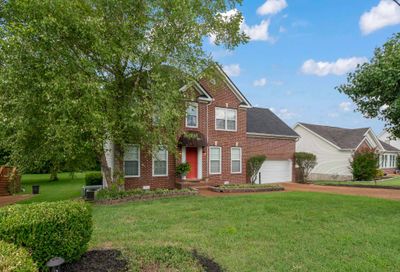 2813 Cochran Trace Dr Spring Hill TN 37174