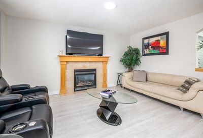 273 Evansmeade Circle NW Calgary AB T3P1B4