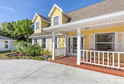 8524 10th Avenue NW Bradenton FL 34209