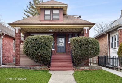 8116 S Bennett Avenue Chicago IL 60617