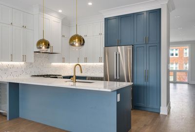 1938 W Belmont Avenue Chicago IL 60657