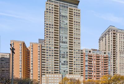 250 E Pearson Street Chicago IL 60611
