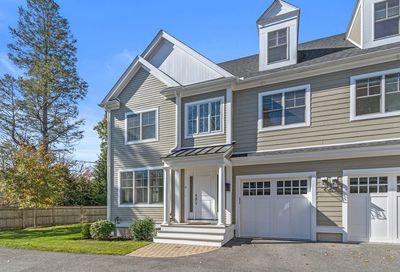 5 Curve St Wellesley MA 02482