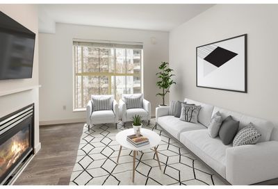215 332 LONSDALE AVENUE North Vancouver BC V7M3M5