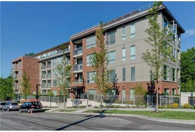 504 1621 HAMILTON AVENUE North Vancouver BC V7P0B6