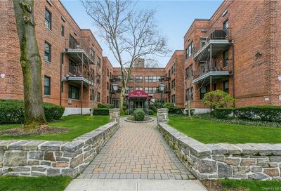 953 W Boston Post Road Mamaroneck NY 10543