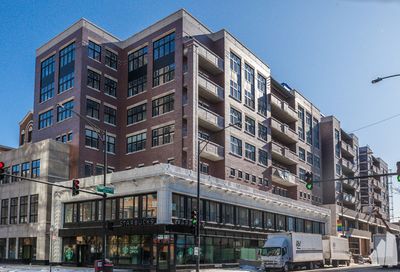 3833 N Broadway Street Chicago IL 60613