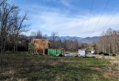 16 Old Lafayette Lane Black Mountain NC 28711