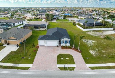 2542 Surfside Boulevard Cape Coral FL 33914