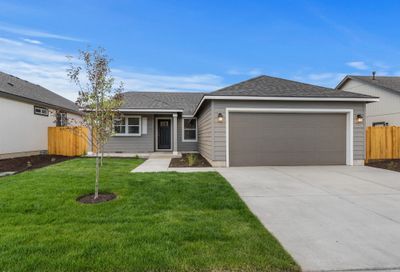 3564 NW 9th Street Redmond OR 97756