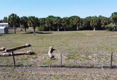 1029 Friendship Drive Moore Haven FL 33471