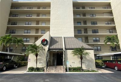 3200 Cove Cay Drive Clearwater FL 33760