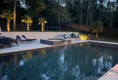 727 Patrick Johnston Lane Davidson NC 28036
