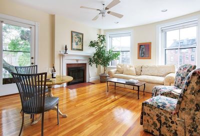 1 Regent Cir Brookline MA 02445