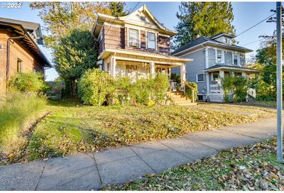 3832 SE 52nd Ave Portland OR 97206