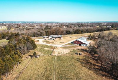 721 Stone Gate Dr Washington MO 63090
