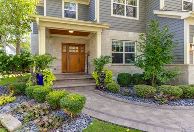 624 7th Avenue Libertyville IL 60048