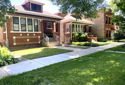 4537 N Karlov Avenue Chicago IL 60630