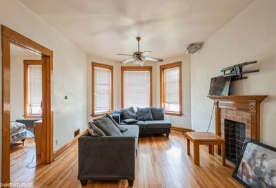 4249 W Potomac Avenue Chicago IL 60651