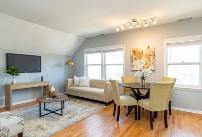 3729 N Clifton Avenue Chicago IL 60613