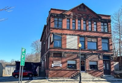 625 Main St Clinton MA 01510