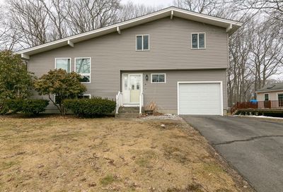 8 Elizabeth Rd Milford MA 01757