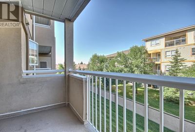 209, 22 Park Meadows Drive SE Medicine Hat AB T1B4E8