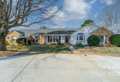 4328 Carmel Road Charlotte NC 28226