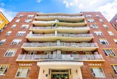 104-20 68 Forest Hills NY 11375