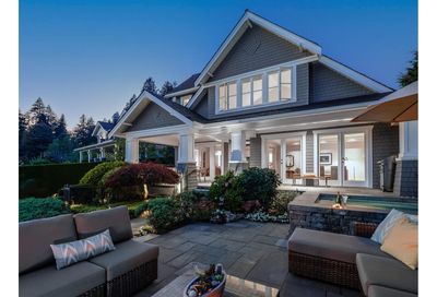 2813 BELLEVUE AVENUE West Vancouver BC V7V1E7