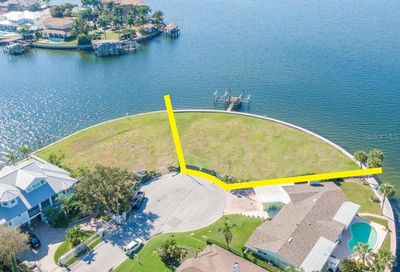 5122 W Poe Avenue Tampa FL 33629
