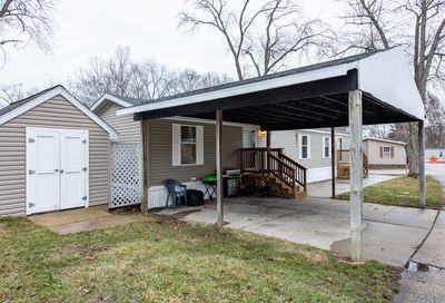 38569 N Sheridan Road Beach Park IL 60087
