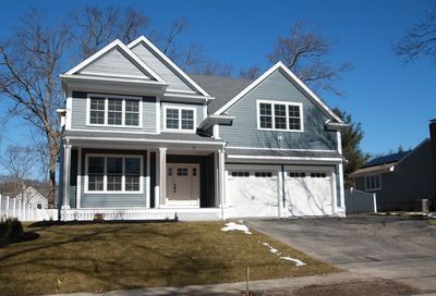 31 Helen Rd Needham MA 02492