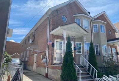 12016 14th Road College Point NY 11356
