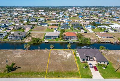 2305 SW 28th Terrace Cape Coral FL 33914