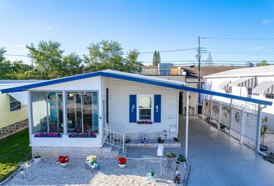 7150 40th Place N St Petersburg FL 33709