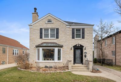 6769 N Ionia Avenue Chicago IL 60646