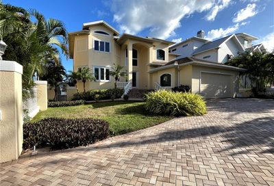 901 Harbor Drive Belleair Beach FL 33786