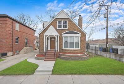 8247 S Oglesby Avenue Chicago IL 60617