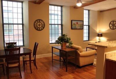 64 Beacon Street Worcester MA 01608