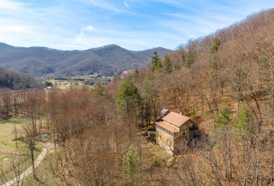 39 & 52 Ivan Bridge Drive Barnardsville NC 28709