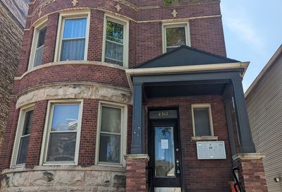 2317 W Roscoe Street Chicago IL 60618