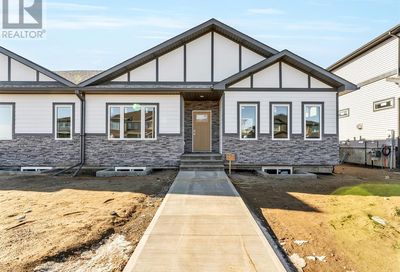 274 Ranchlands Boulevard NE Medicine Hat AB T1C0E5