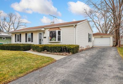 327 Hiawatha Drive Buffalo Grove IL 60089