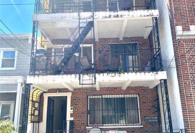 23-32 31st Road Long Island City NY 11106