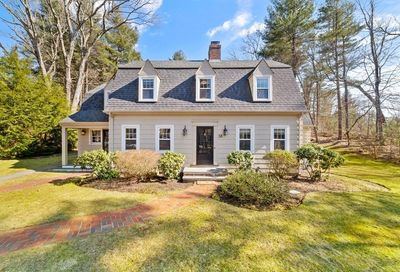 38 Centre St Dover MA 02030