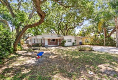 4606 W Estrella Street Tampa FL 33629